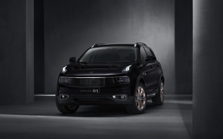  LYNK&Co 01 Xing Pro (CX11) 2017 года  (фото 4 из 20)